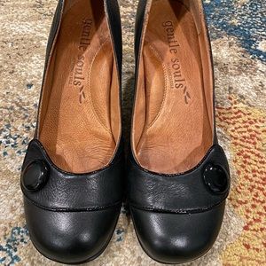 gentle souls by Kennth Cole O GEE L3 Pumps